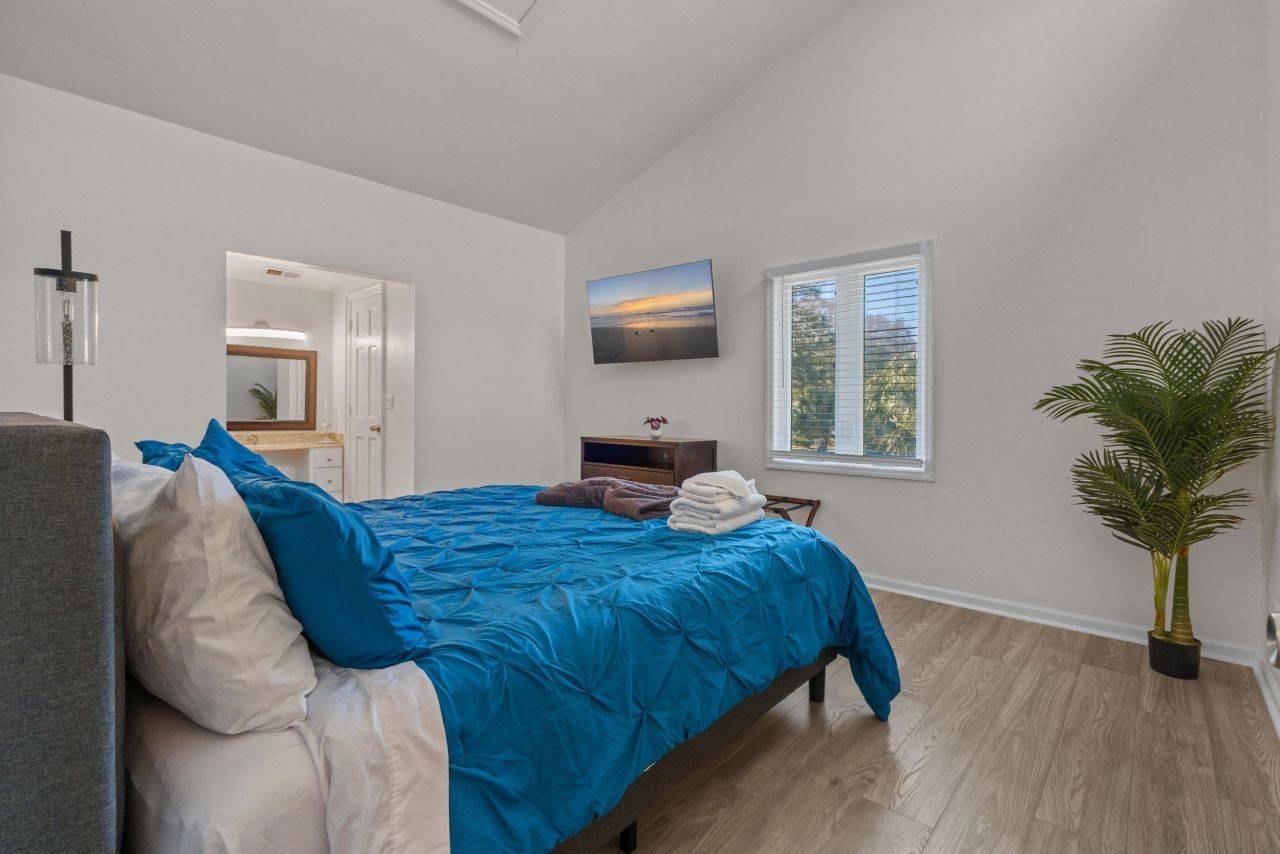 406 Lafayette Rd.  Photo 16