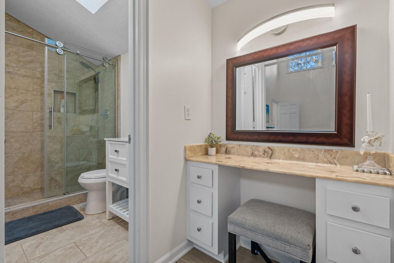 406 Lafayette Rd.  Photo 21