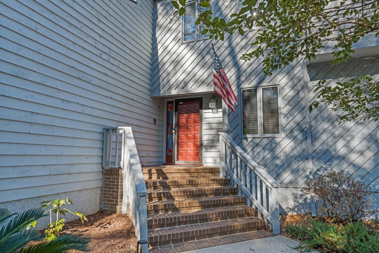 406 Lafayette Rd.  Photo 37