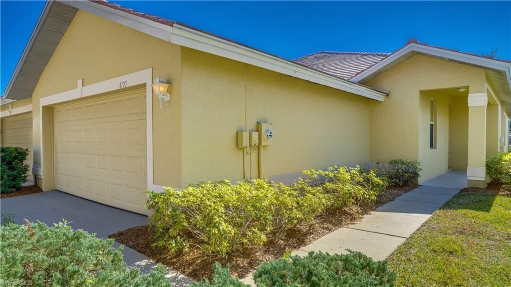 4725 Fairloop Run , Lehigh Acres, FL 33973 Photo