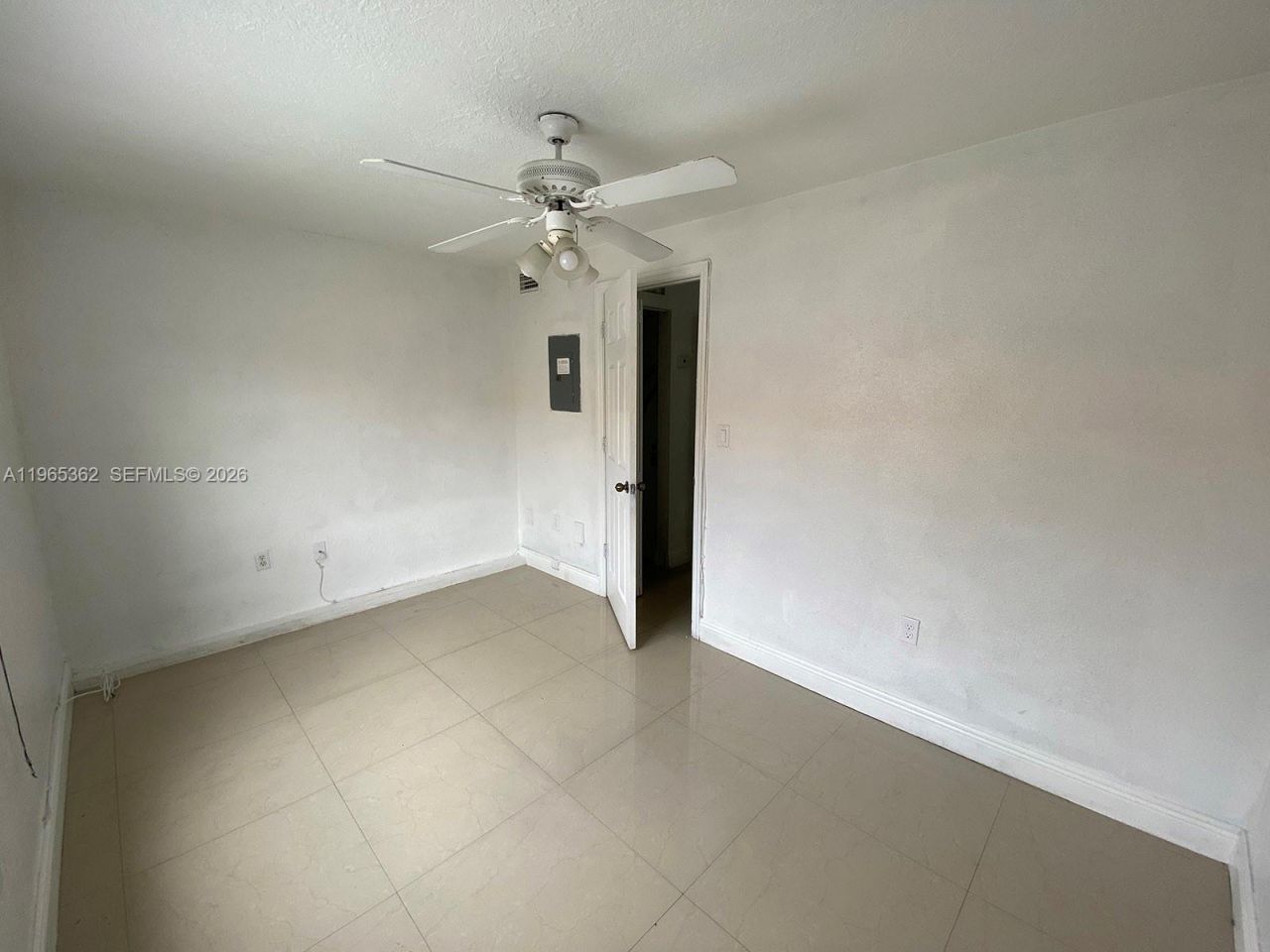 8031 NW 8th St , Unit 17, Miami, FL 33126 Photo