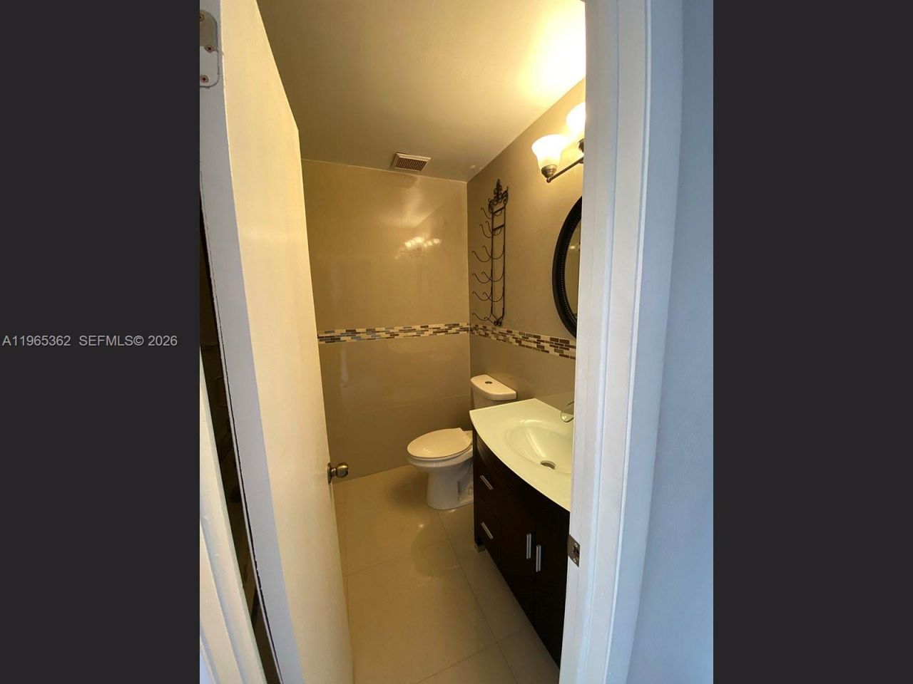 8031 NW 8th St , Unit 17, Miami, FL 33126 Photo