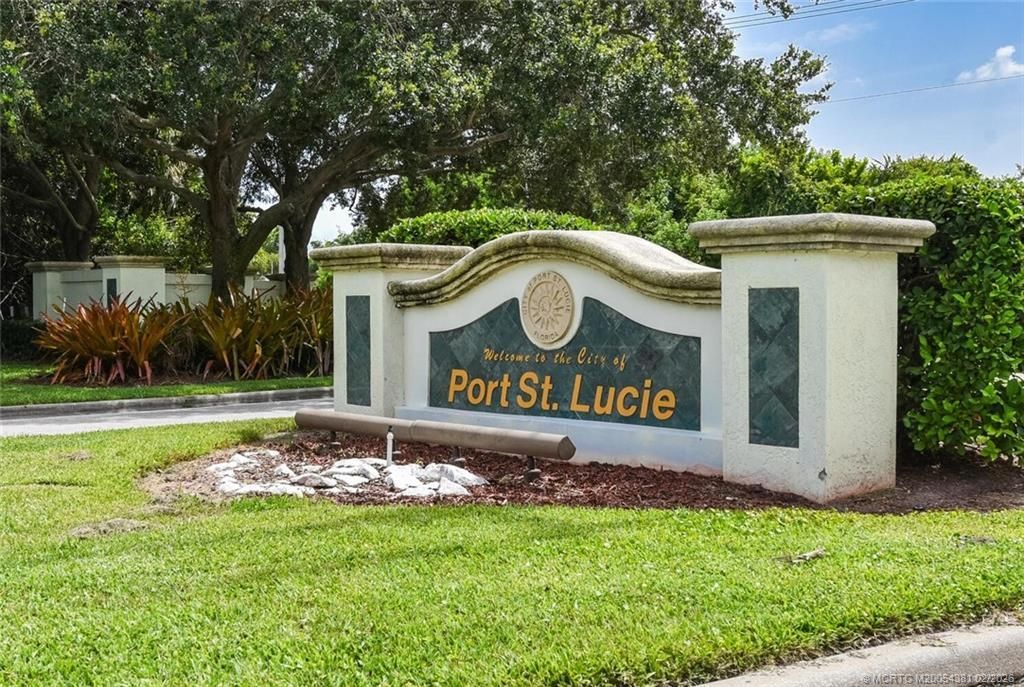 3018 SE Dalhart Road, Port Saint Lucie, FL 34952 Photo