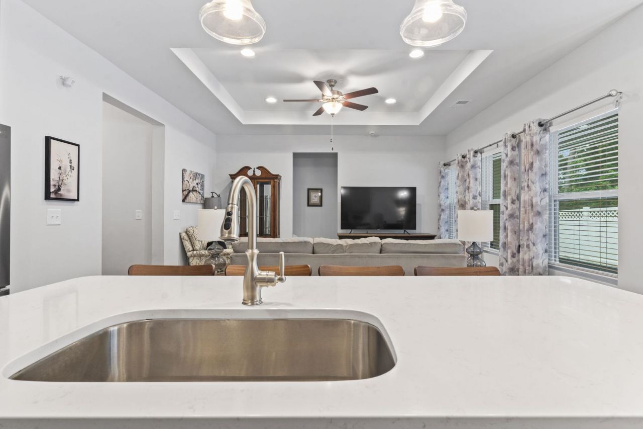 2405 Capri Court  Photo 13