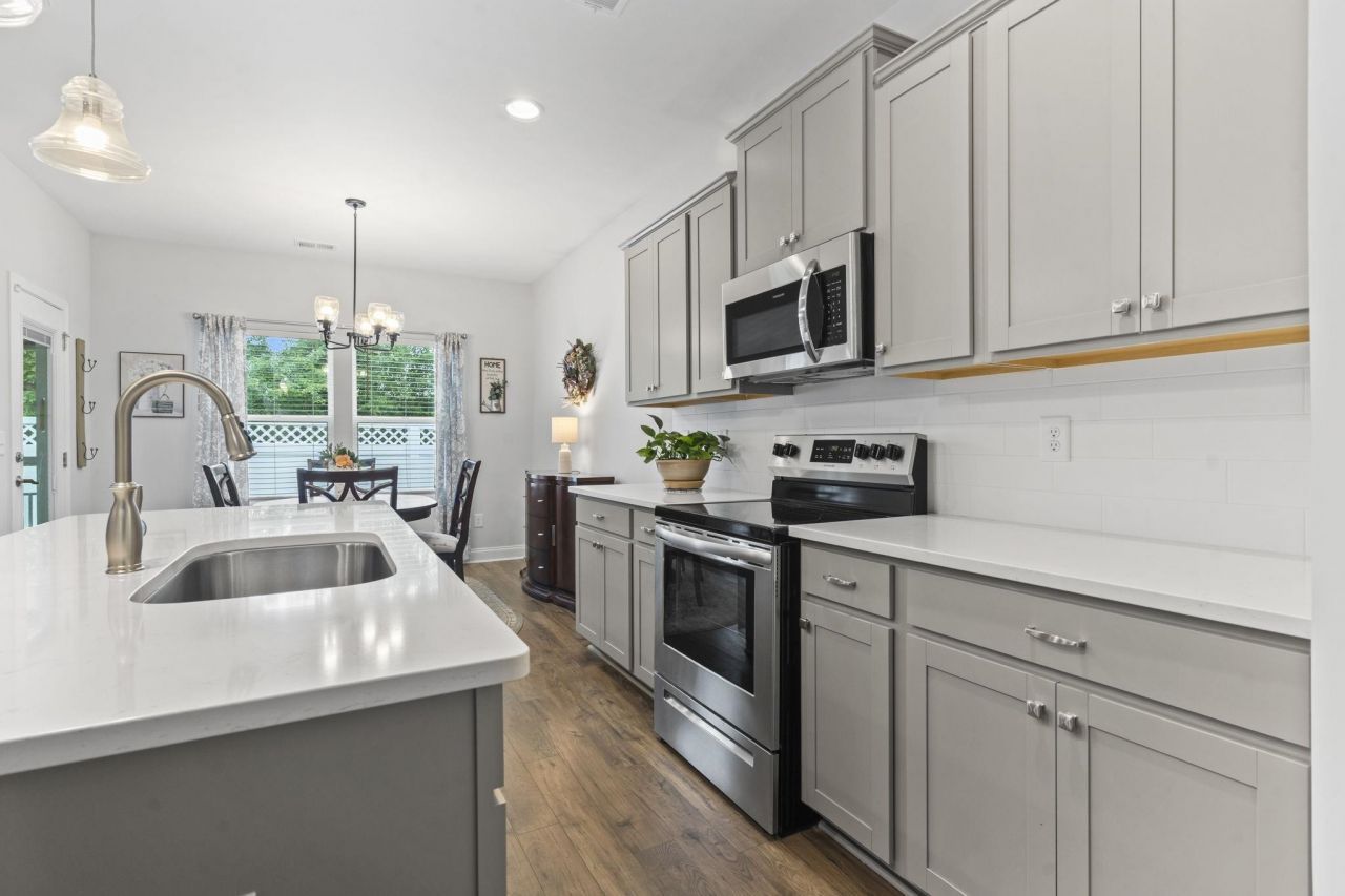 2405 Capri Court  Photo 14