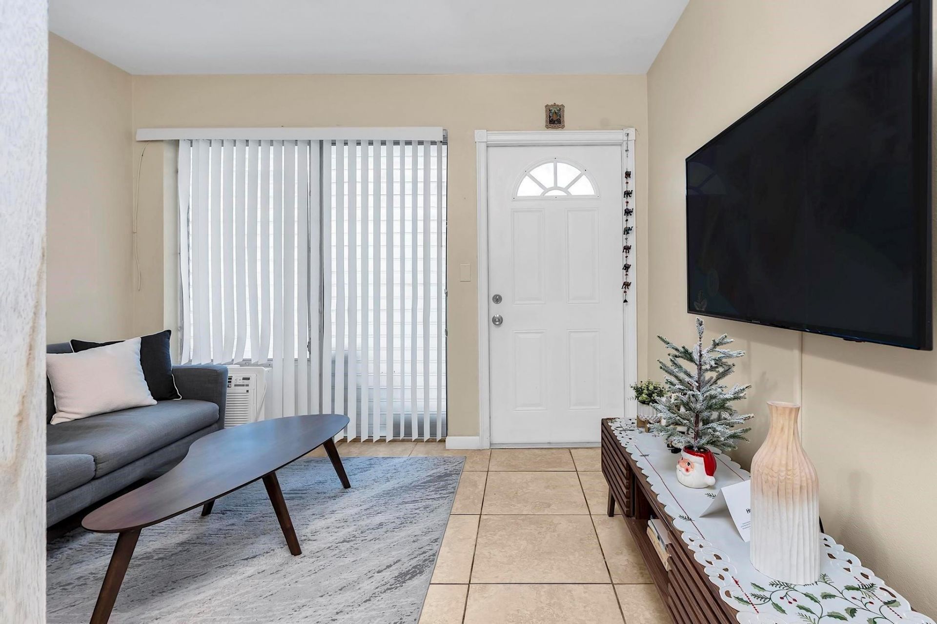 2700 NE 135th St, Unit 31, North Miami, FL 33181 Photo