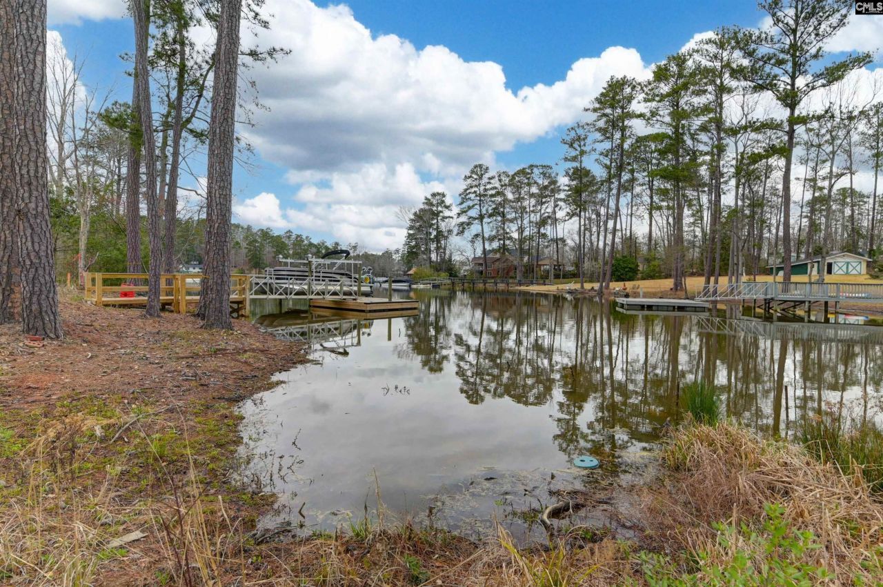 334 Breezy Bay Court Photo 11