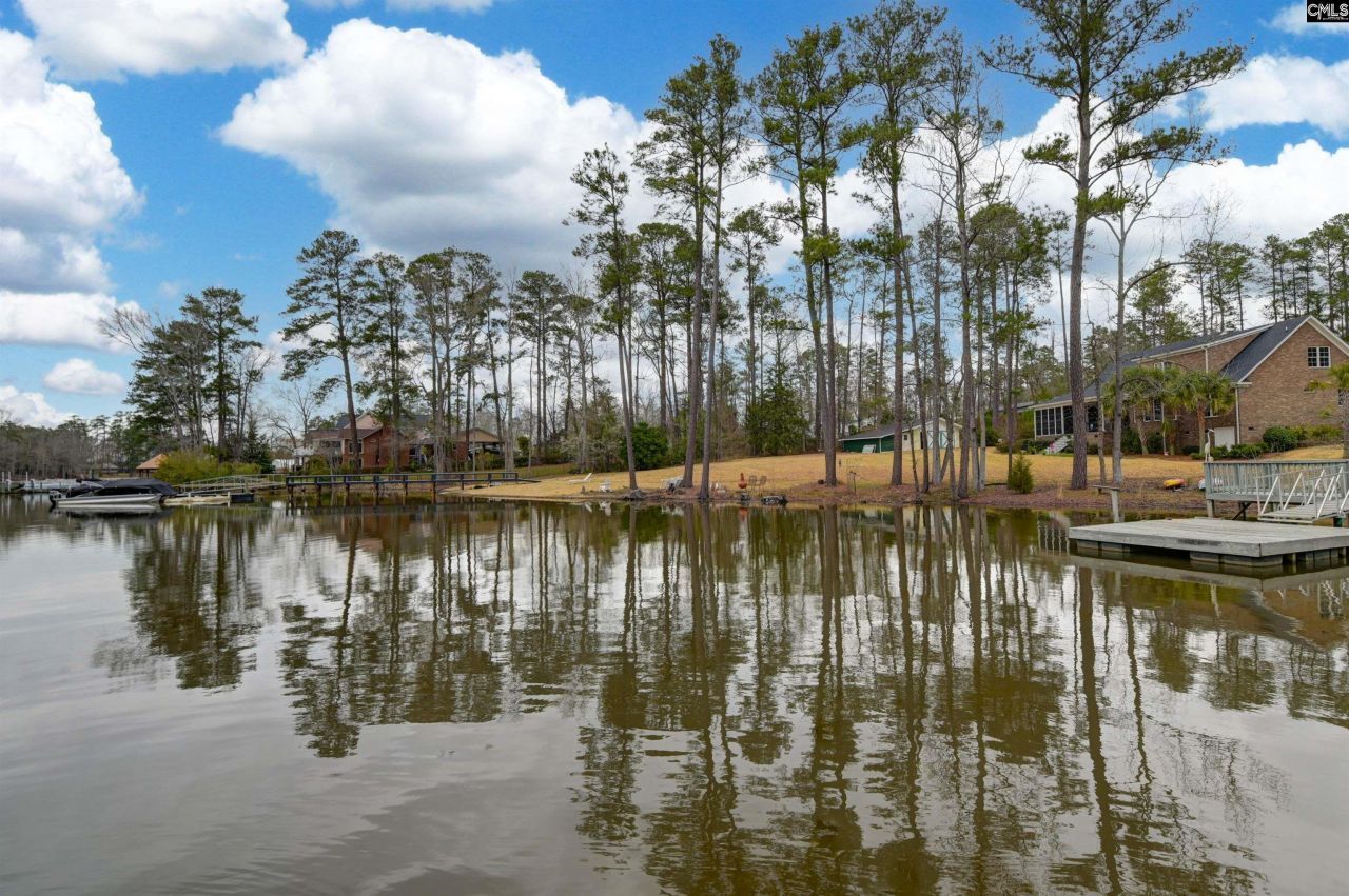 334 Breezy Bay Court Photo 9