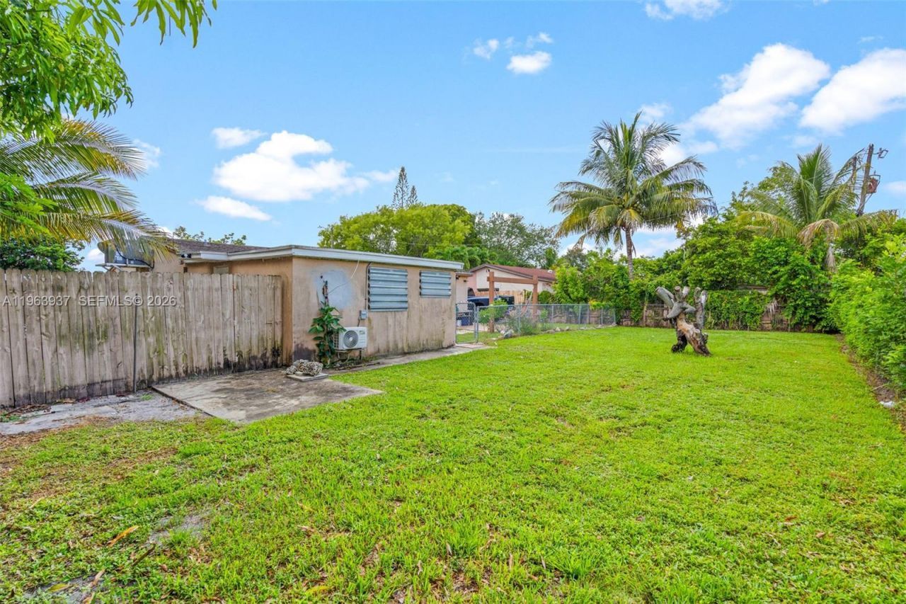6233 Rodman St , Hollywood, FL 33023 Photo