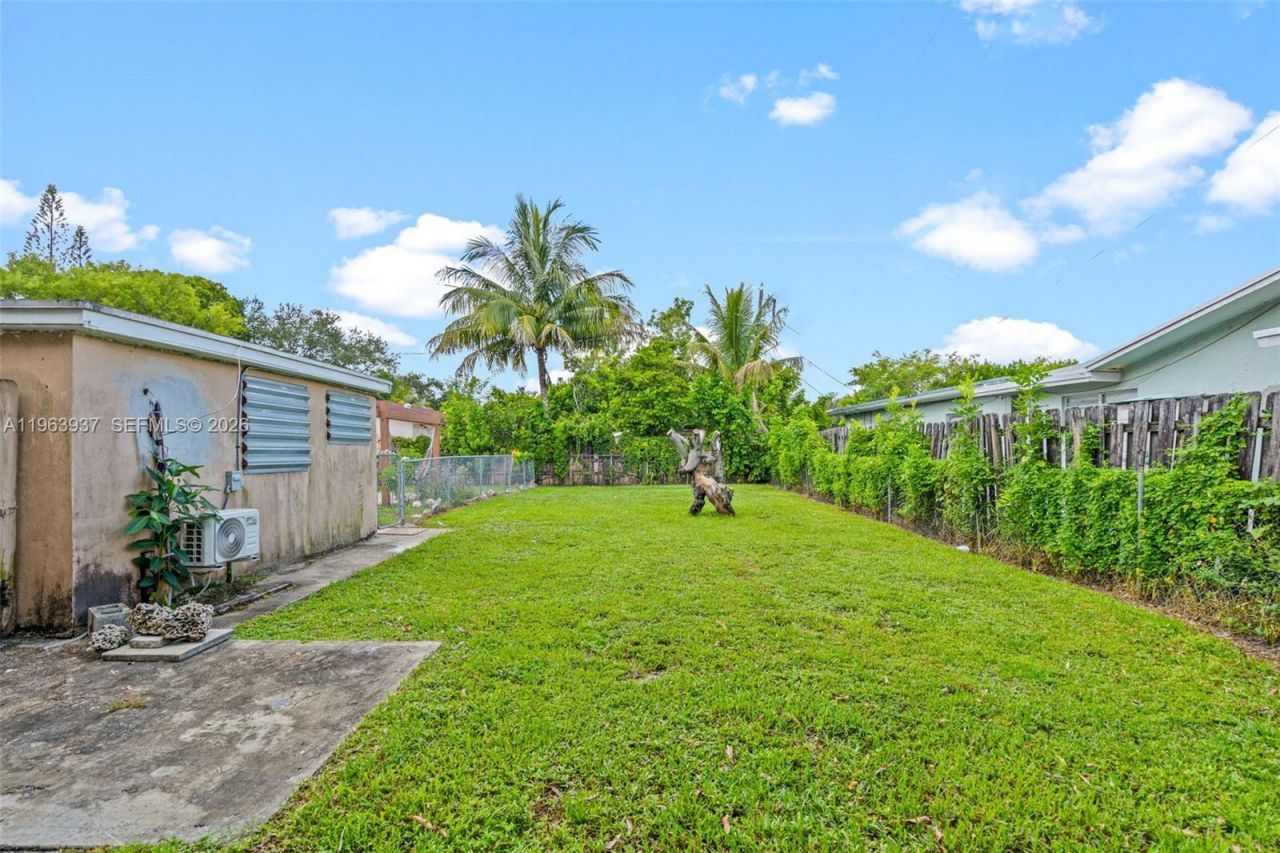 6233 Rodman St , Hollywood, FL 33023 Photo