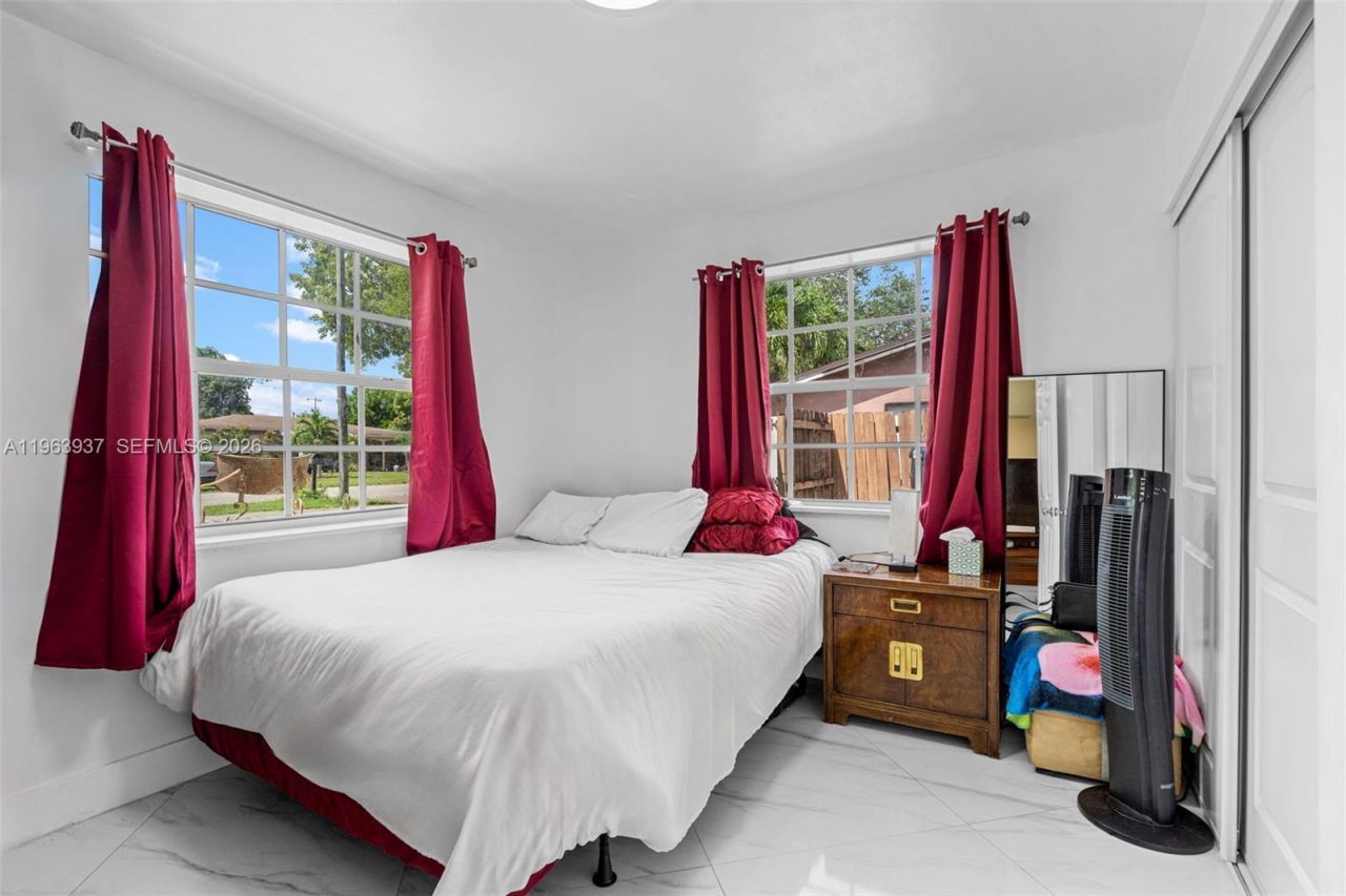 6233 Rodman St , Hollywood, FL 33023 Photo