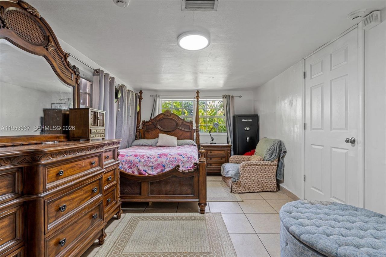 6233 Rodman St , Hollywood, FL 33023 Photo