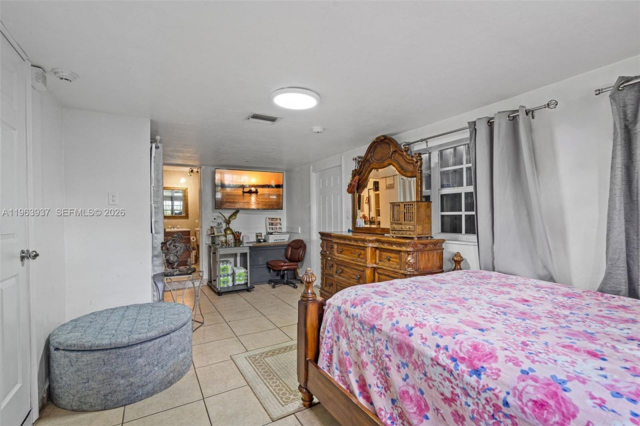 6233 Rodman St , Hollywood, FL 33023 Photo