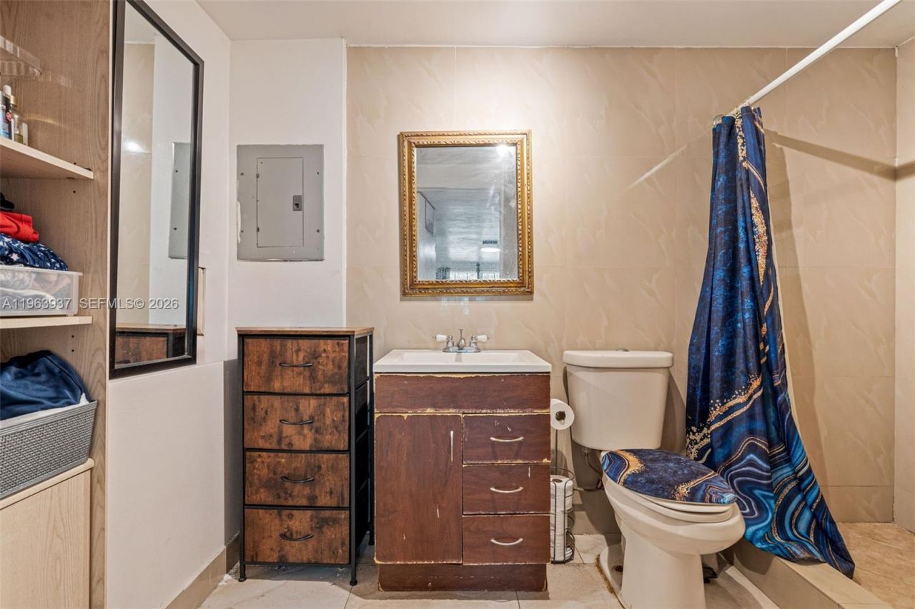 6233 Rodman St , Hollywood, FL 33023 Photo