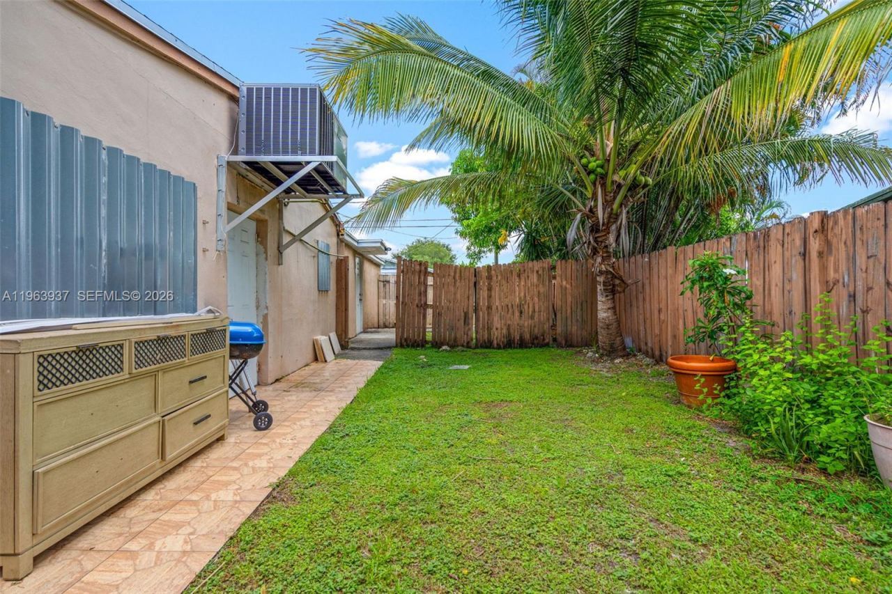 6233 Rodman St , Hollywood, FL 33023 Photo