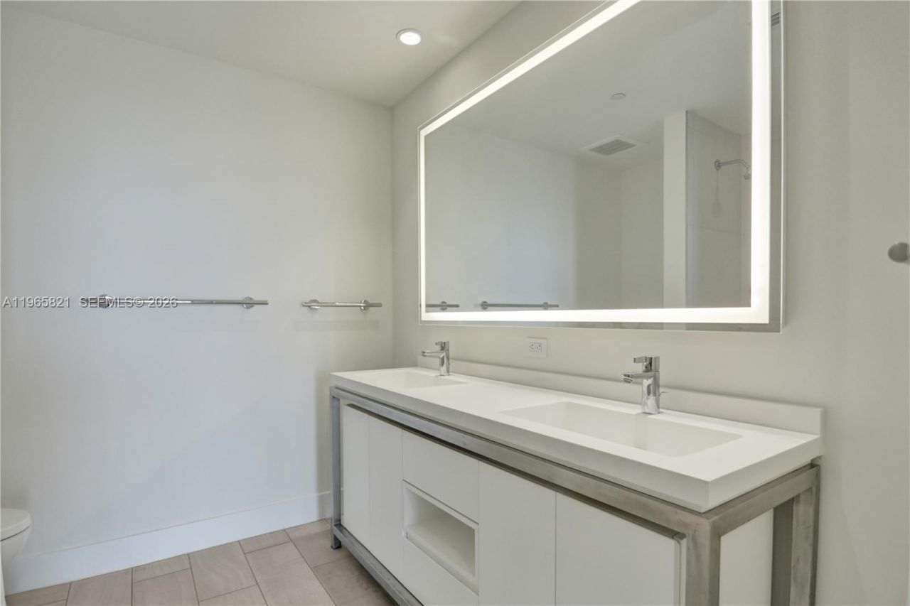 2000 Metropica Way , Unit 2110, Sunrise, FL 33323 Photo