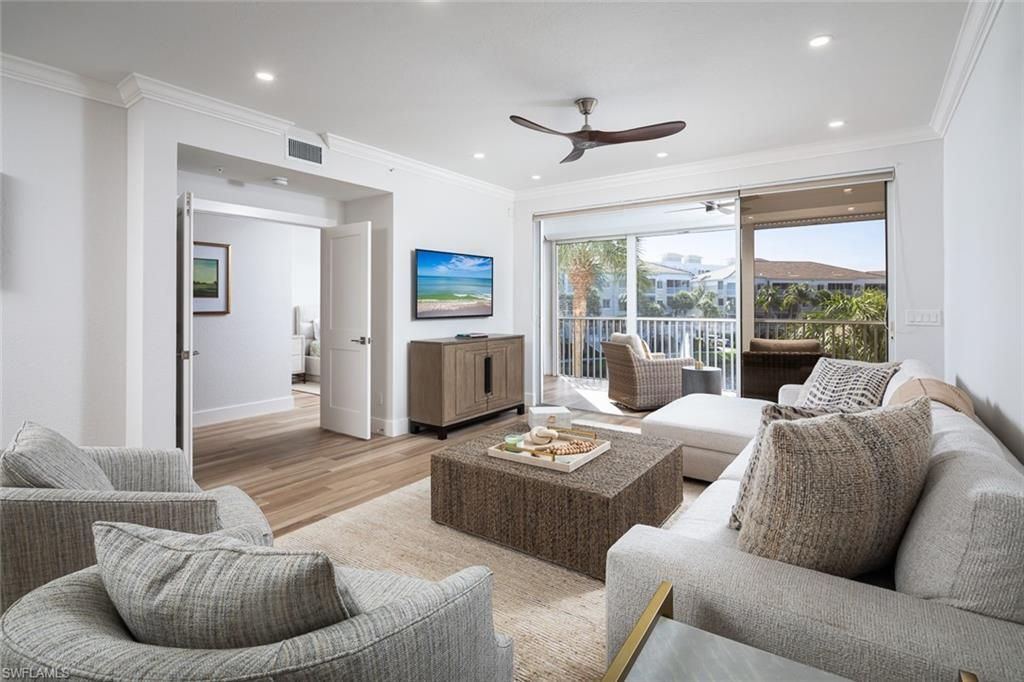 7638 Pebble Creek Cir, Unit 204, Naples, FL 34108 Photo