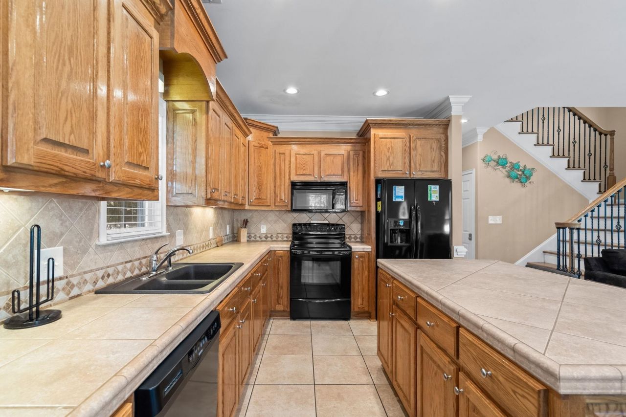 6001 - Mh141c S Kings Hwy. Photo 21