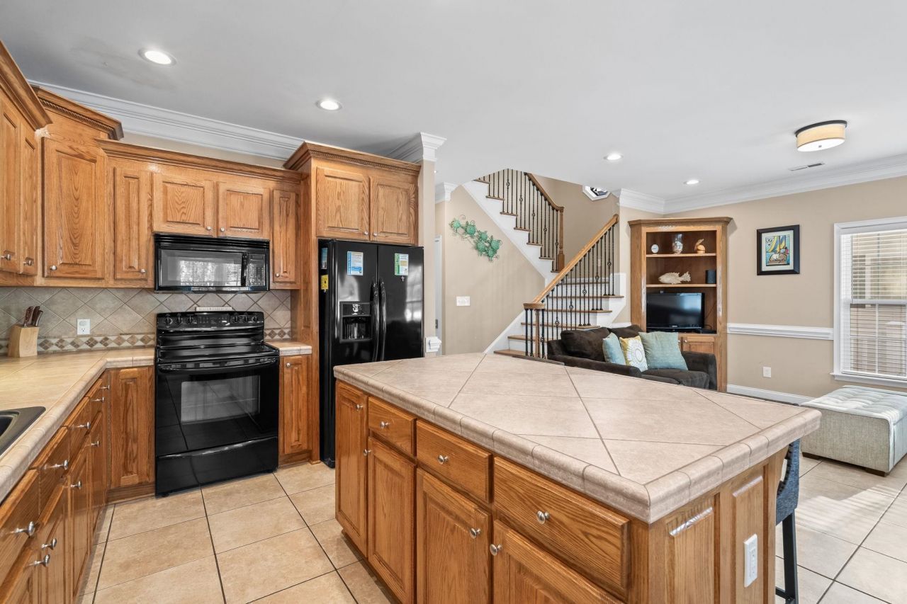 6001 - Mh141c S Kings Hwy. Photo 22