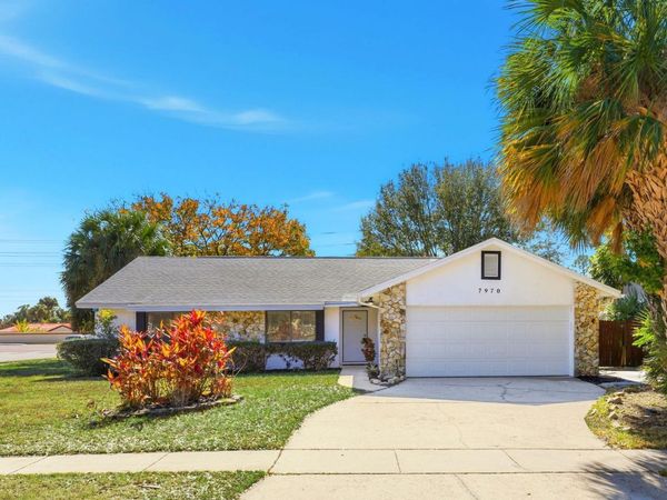 7970 Glen Abbey Circle, Orlando, FL 32819