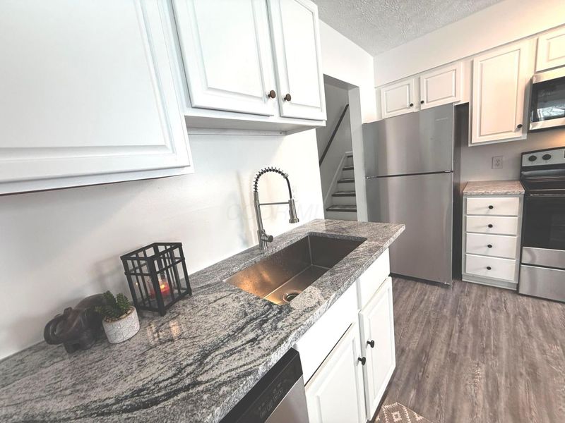 471 Mink Street SW, Pataskala, OH 43062 Photo 5