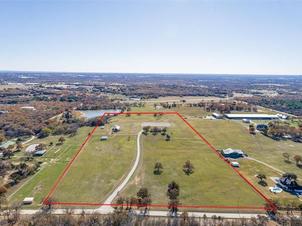 11176 Merrill Road, Pilot Point, TX 76258