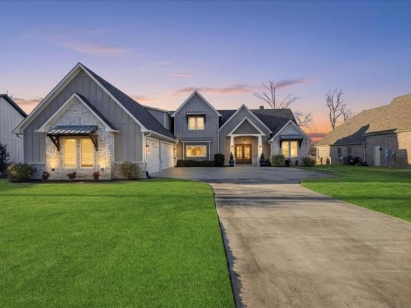 5502 Nathan Drive, Chandler, TX 75758