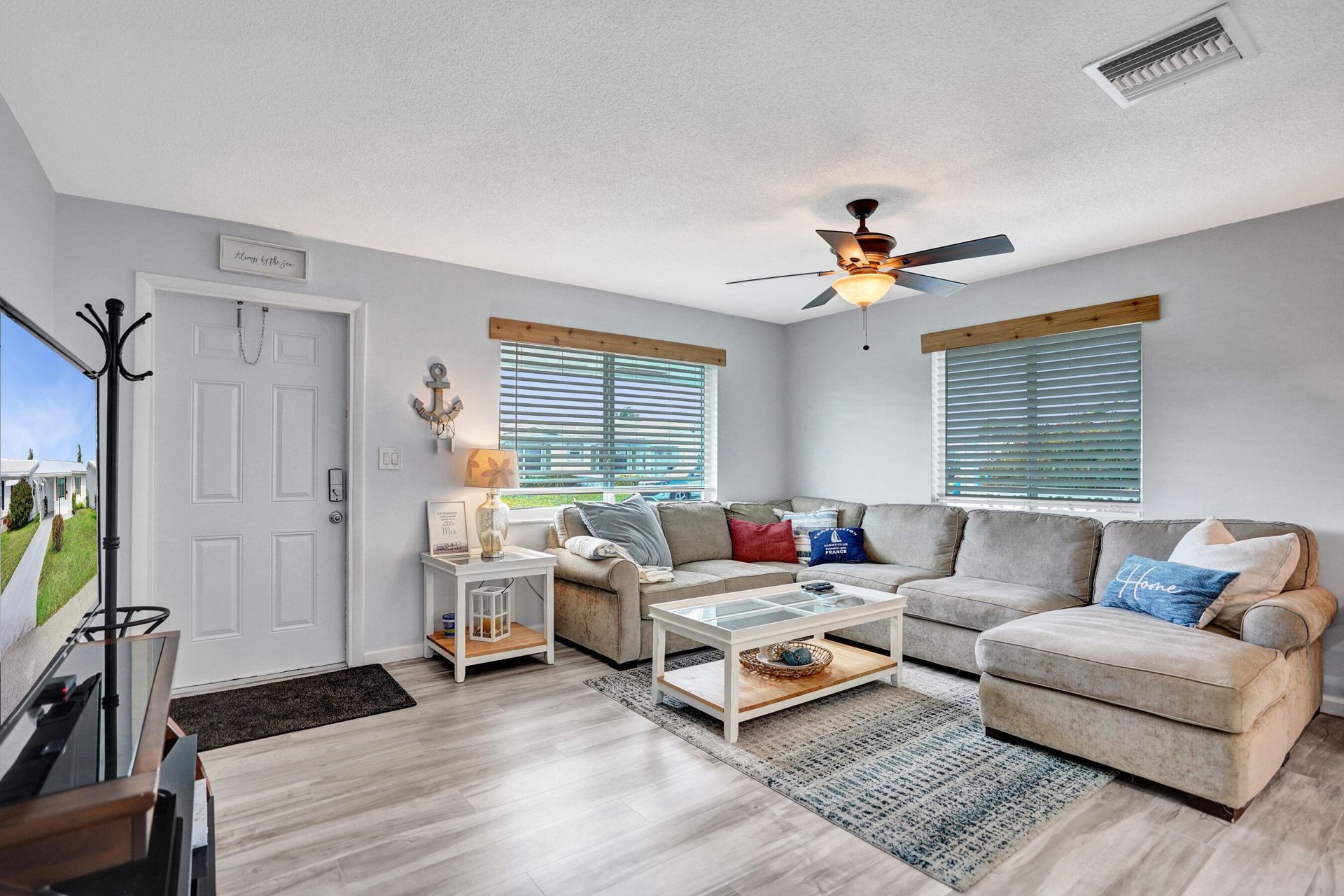 901 SW 6th Avenue, Boynton Beach, FL 33426 Photo