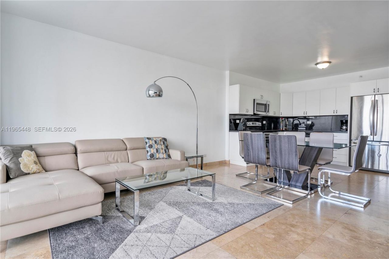 5601 Collins Ave, Unit 423, Miami Beach, FL 33140 Photo