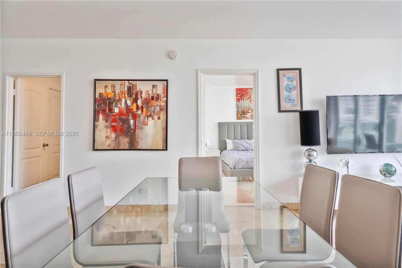 5601 Collins Ave, Unit 423, Miami Beach, FL 33140 Photo