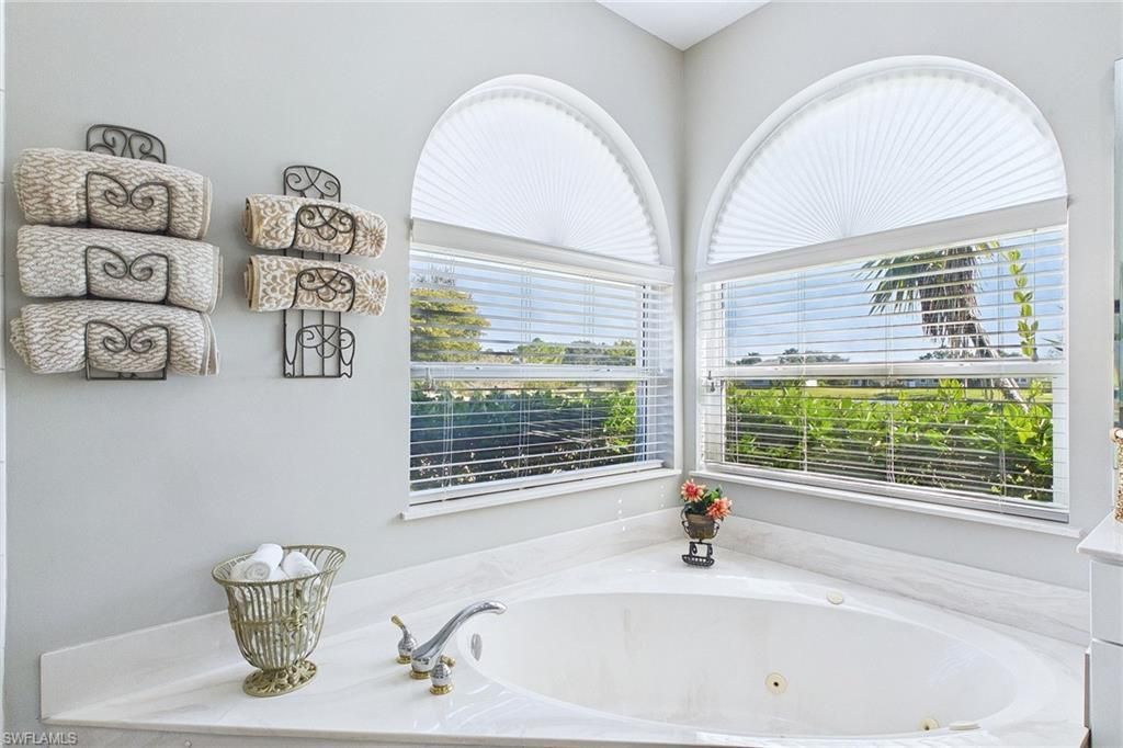 18220 Riverchase Ct , Alva, FL 33920 Photo