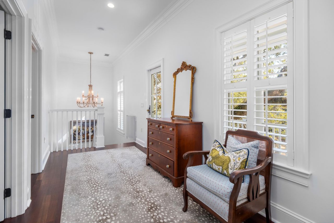 42 Dalton Street Photo 33