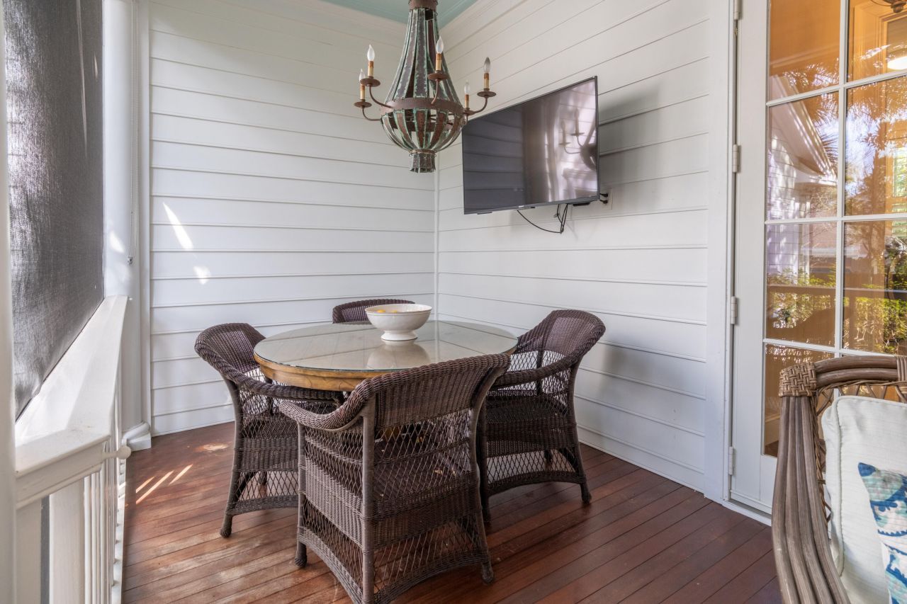 42 Dalton Street Photo 45