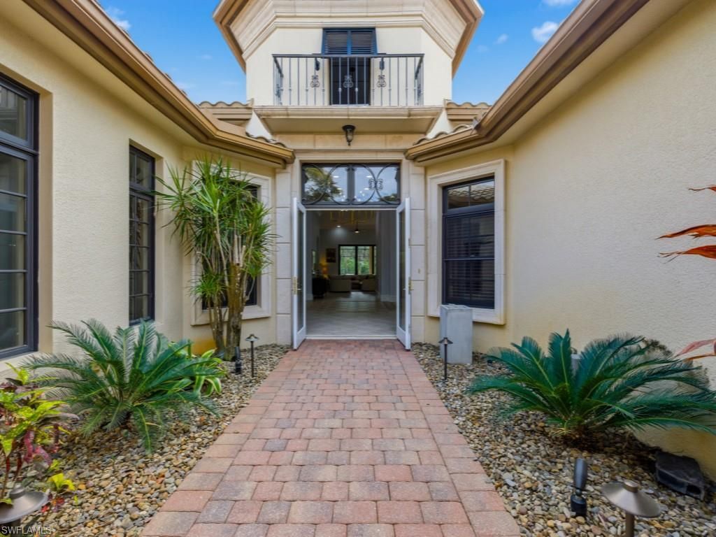 18091 Lagos Way, Naples, FL 34110 Photo