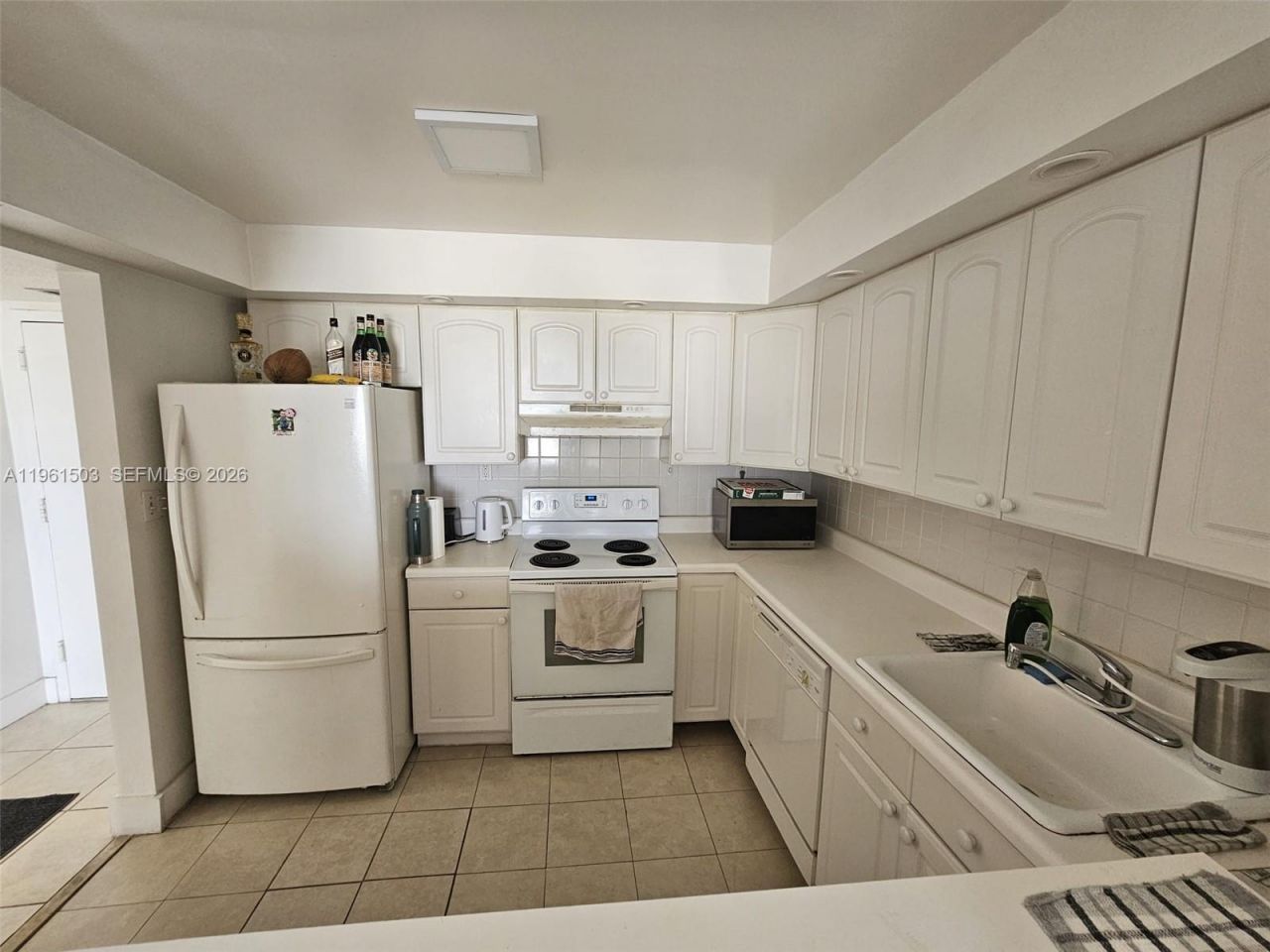 6900 Bay Dr , Unit 8J, Miami Beach, FL 33141 Photo