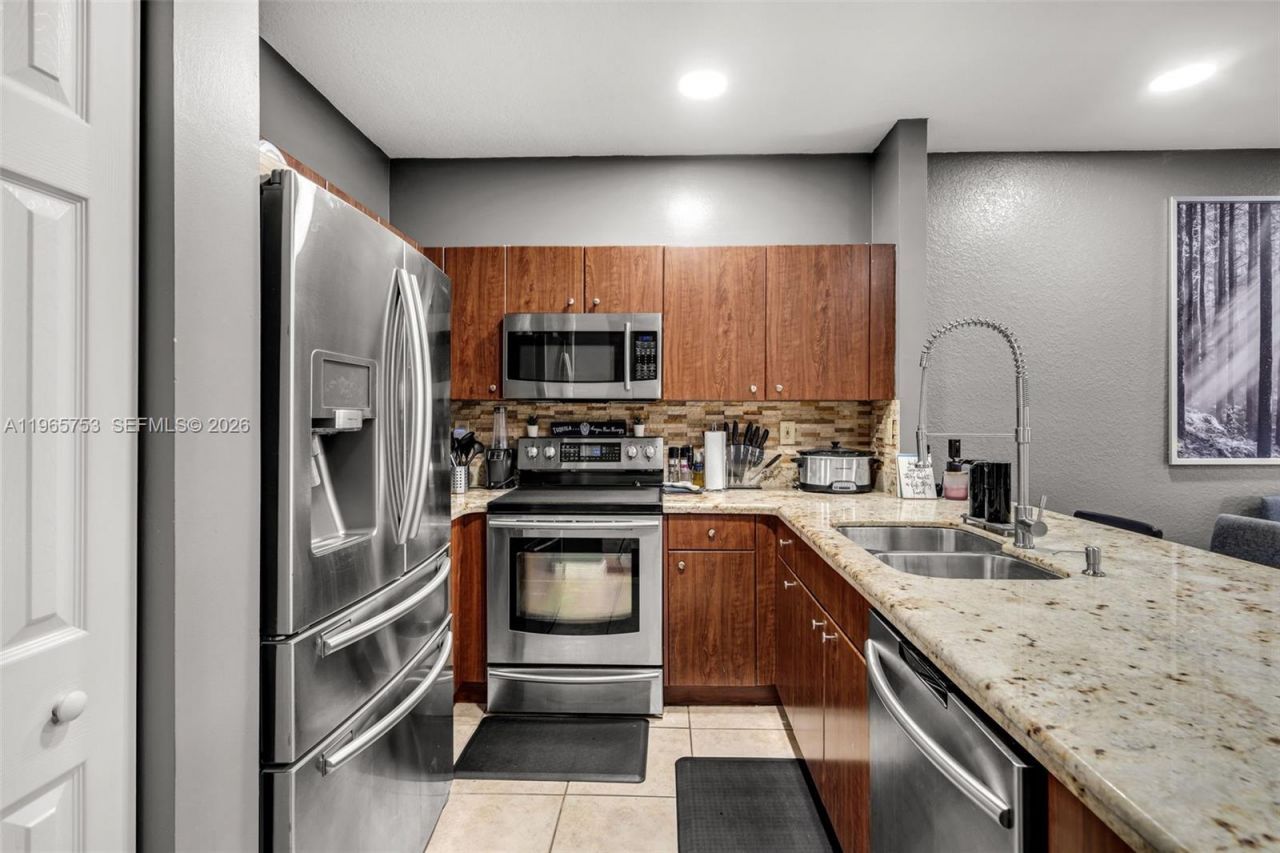 5791 NW 116th Ave, Unit 112, Doral, FL 33178 Photo