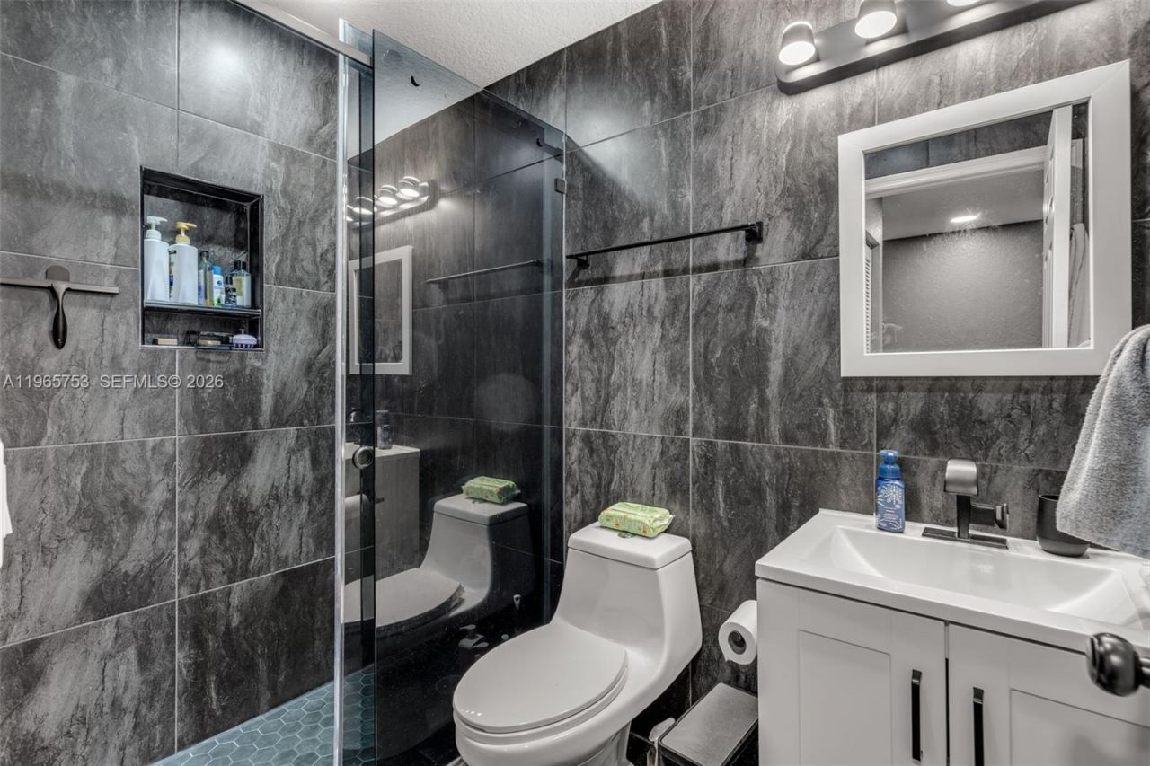 5791 NW 116th Ave, Unit 112, Doral, FL 33178 Photo