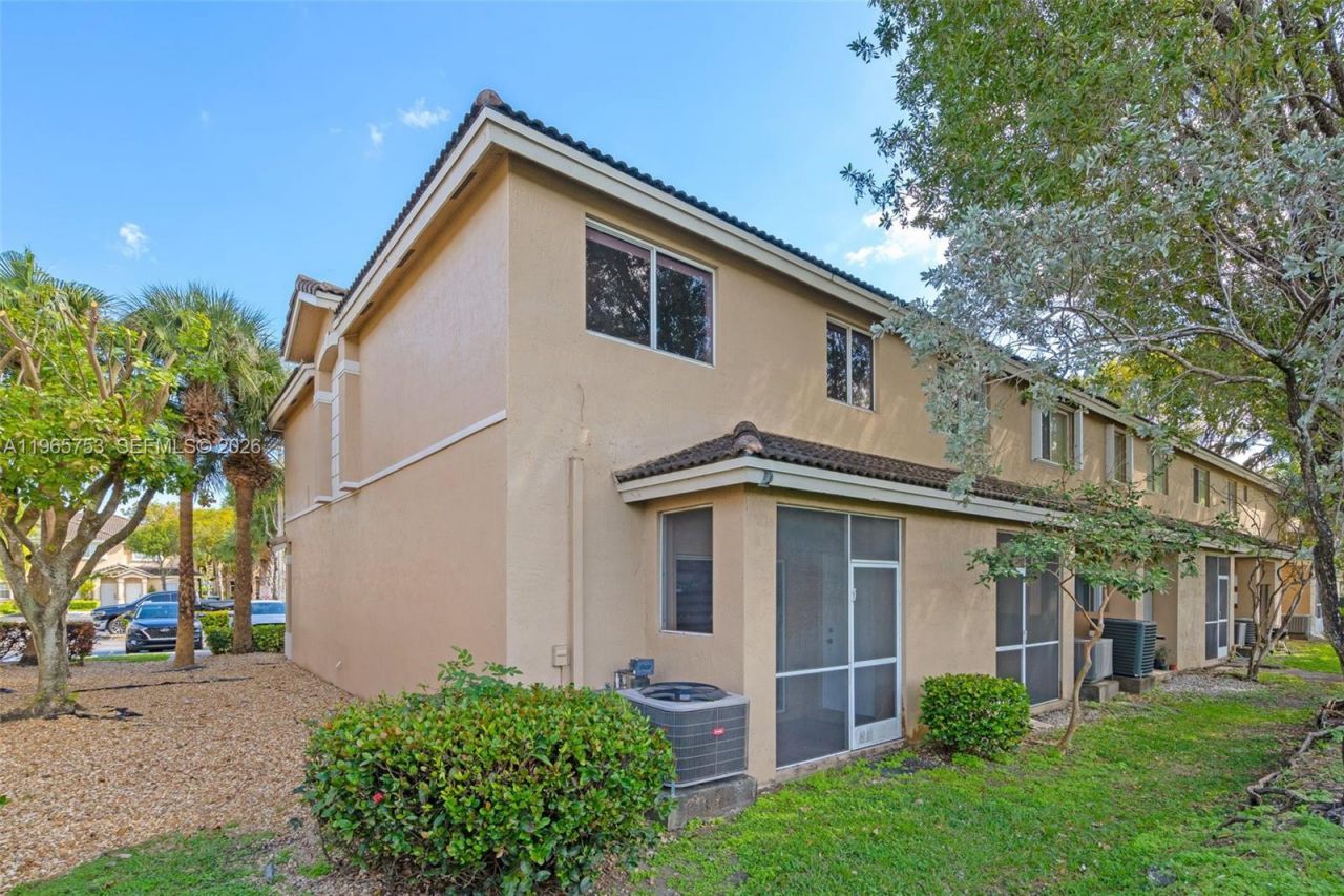 5791 NW 116th Ave, Unit 112, Doral, FL 33178 Photo