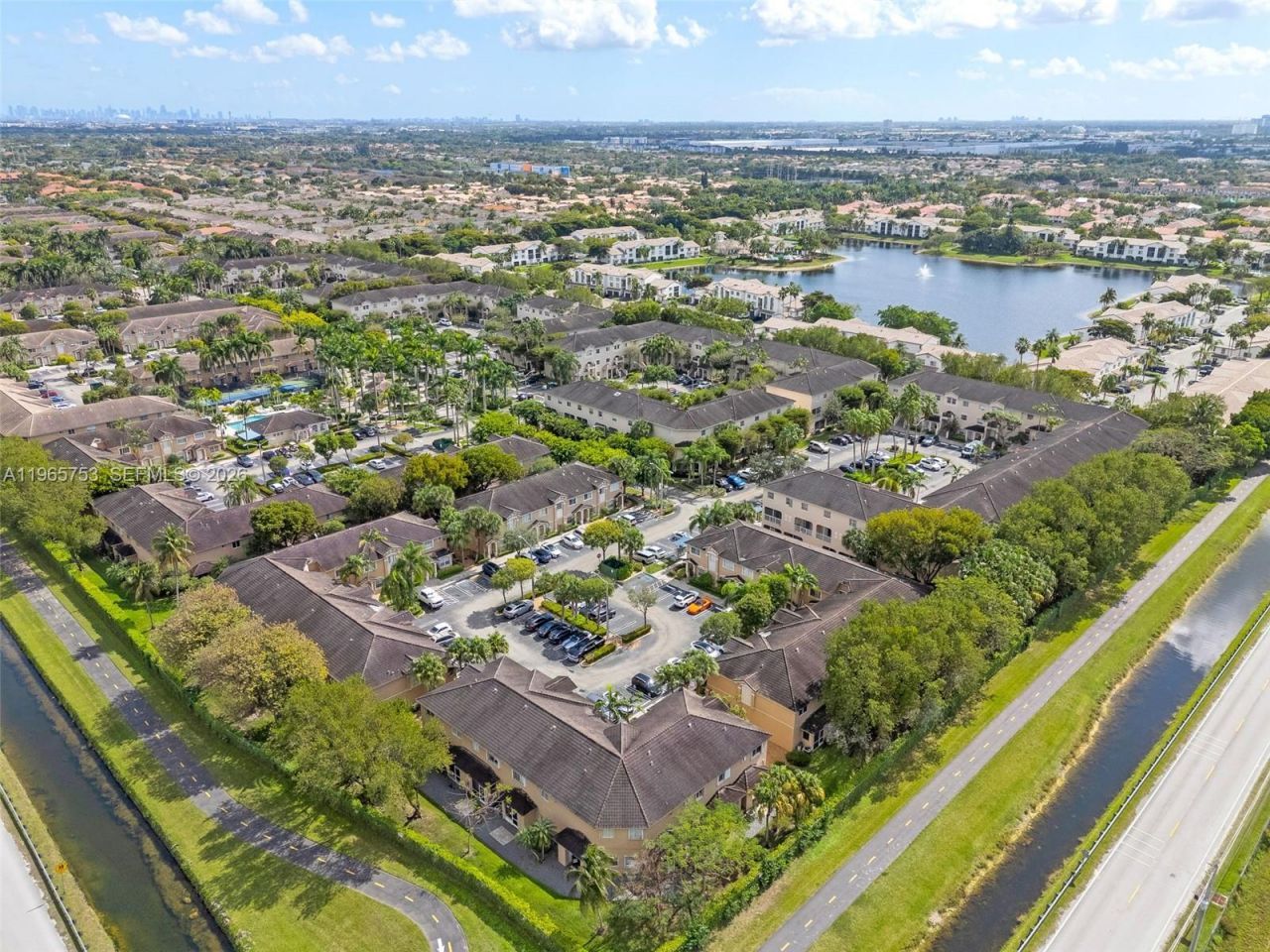 5791 NW 116th Ave, Unit 112, Doral, FL 33178 Photo