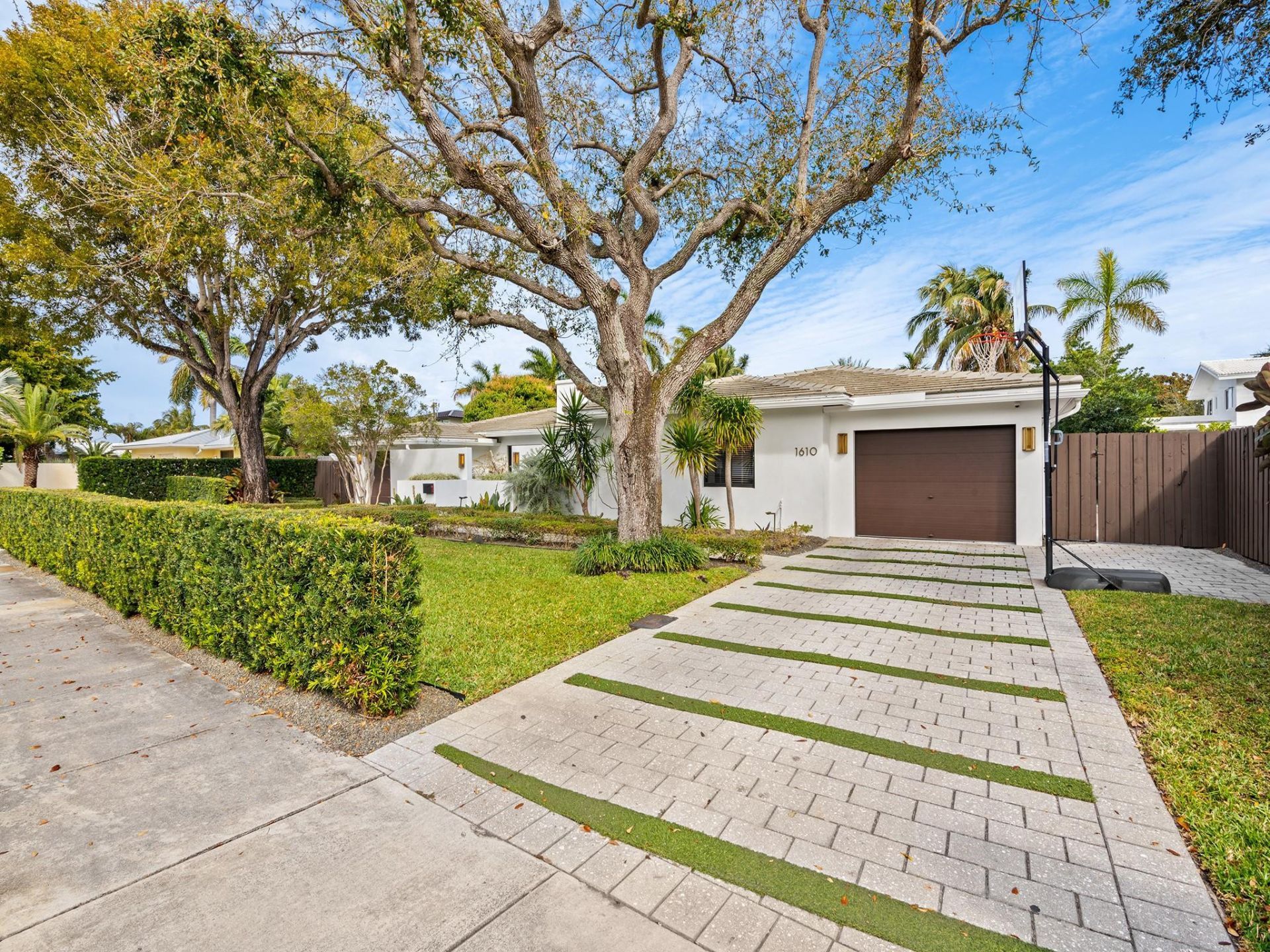 1610 Middle River Drive, Fort Lauderdale, FL 33305 Photo
