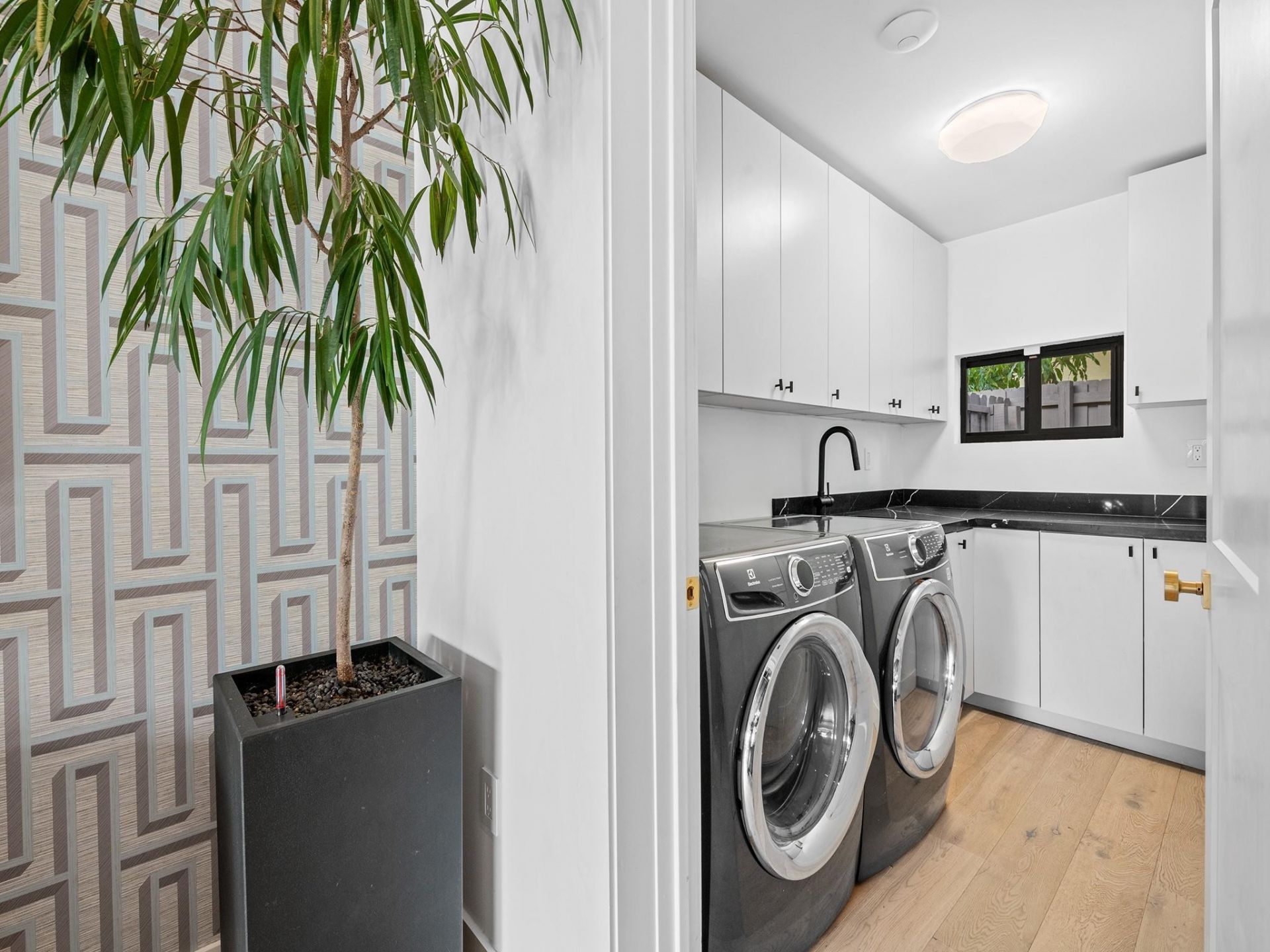 1610 Middle River Drive, Fort Lauderdale, FL 33305 Photo