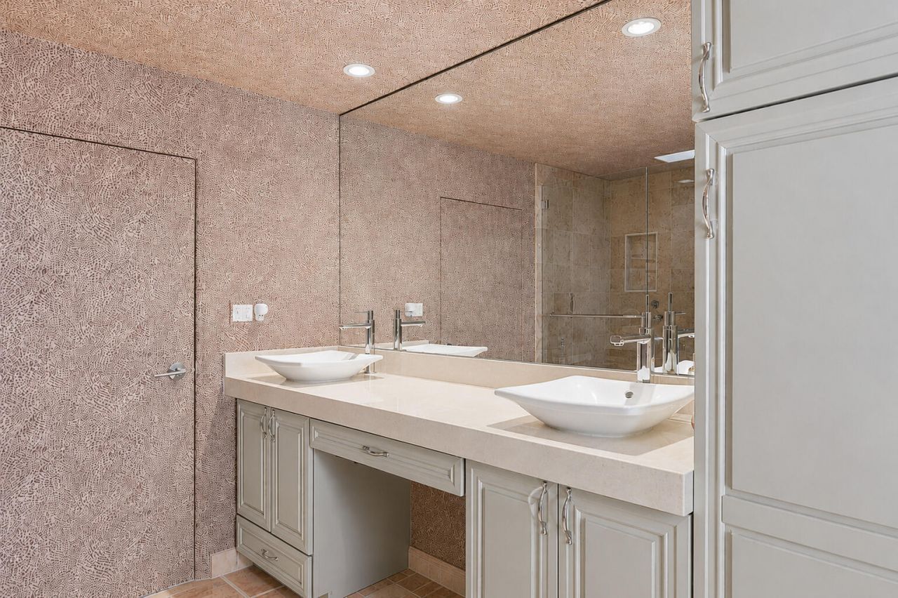 2525 NE 21st Court, Fort Lauderdale, FL 33305 Photo