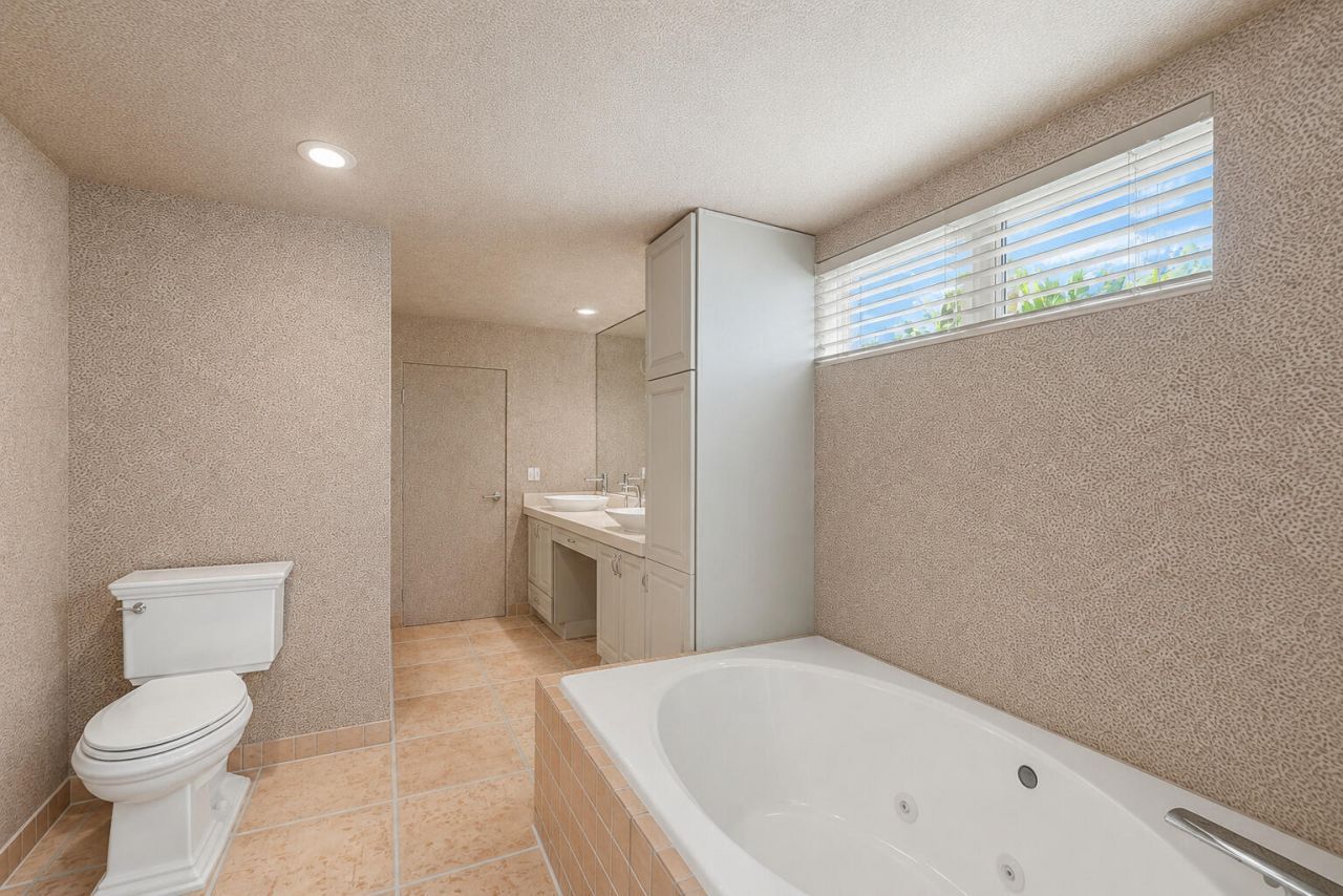 2525 NE 21st Court, Fort Lauderdale, FL 33305 Photo