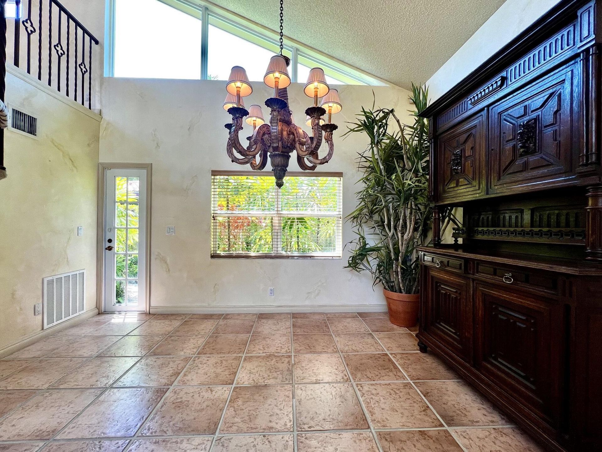 2525 NE 21st Court, Fort Lauderdale, FL 33305 Photo