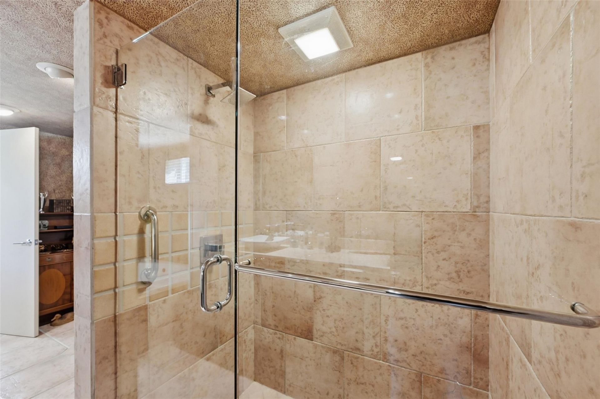 2525 NE 21st Court, Fort Lauderdale, FL 33305 Photo