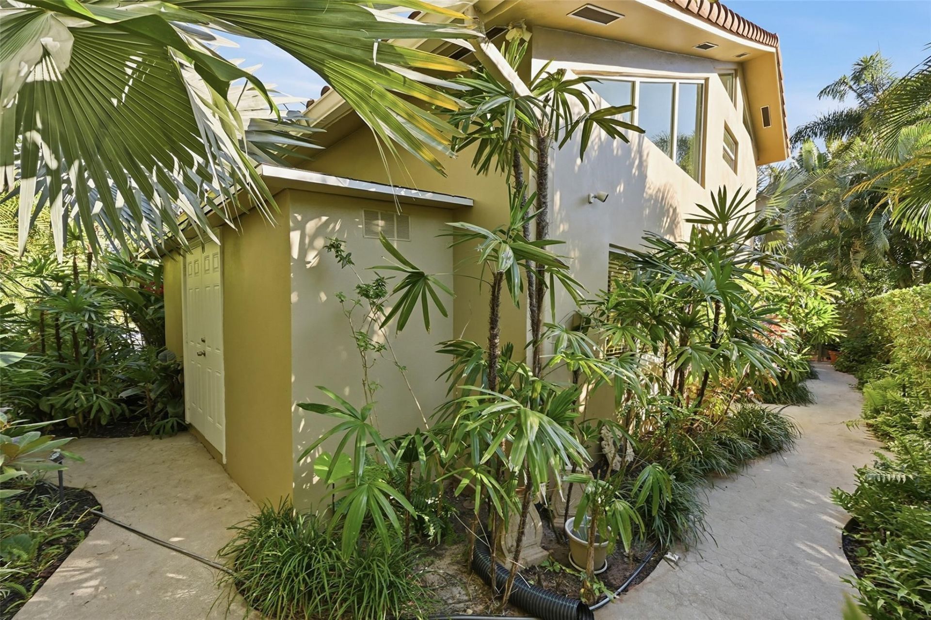 2525 NE 21st Court, Fort Lauderdale, FL 33305 Photo