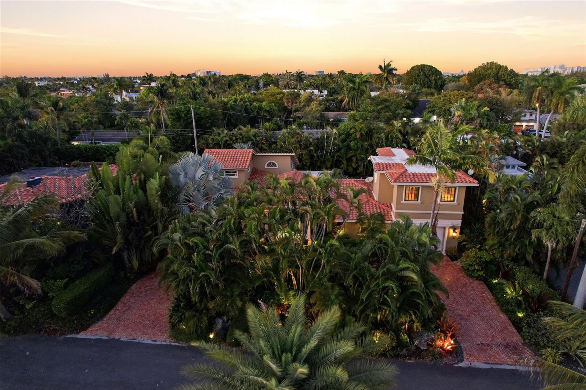 2525 NE 21st Court, Fort Lauderdale, FL 33305 Photo