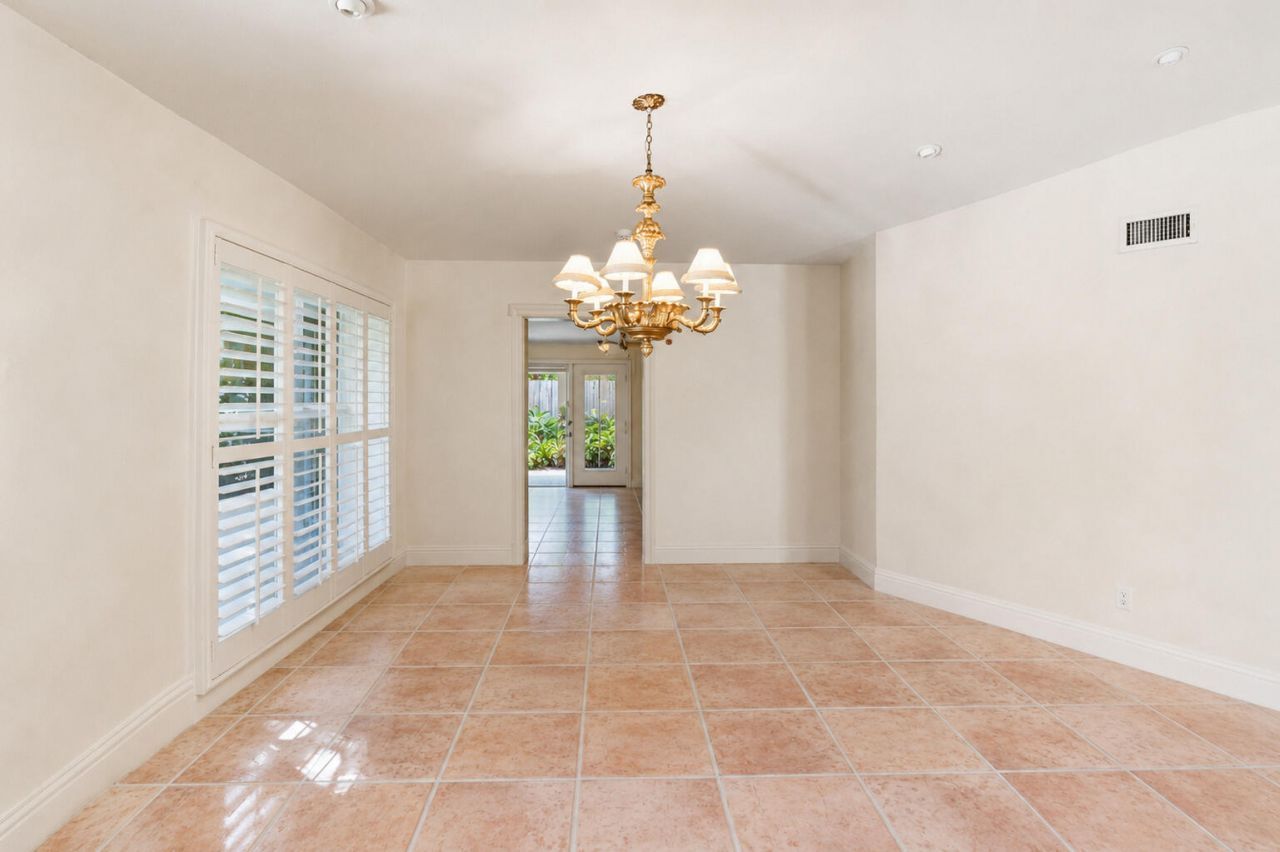 2525 NE 21st Court, Fort Lauderdale, FL 33305 Photo