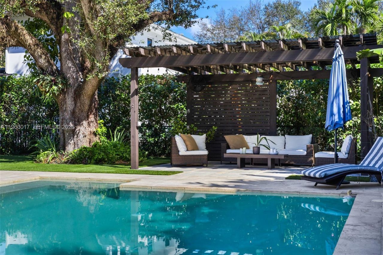 1240 Castile Ave, Coral Gables, FL 33134 Photo