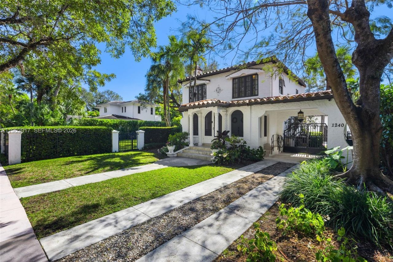 1240 Castile Ave, Coral Gables, FL 33134 Photo